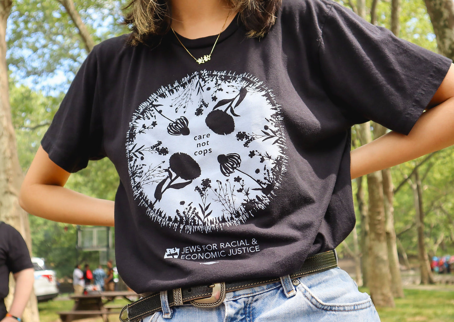 Unisex T-Shirt - care not cops