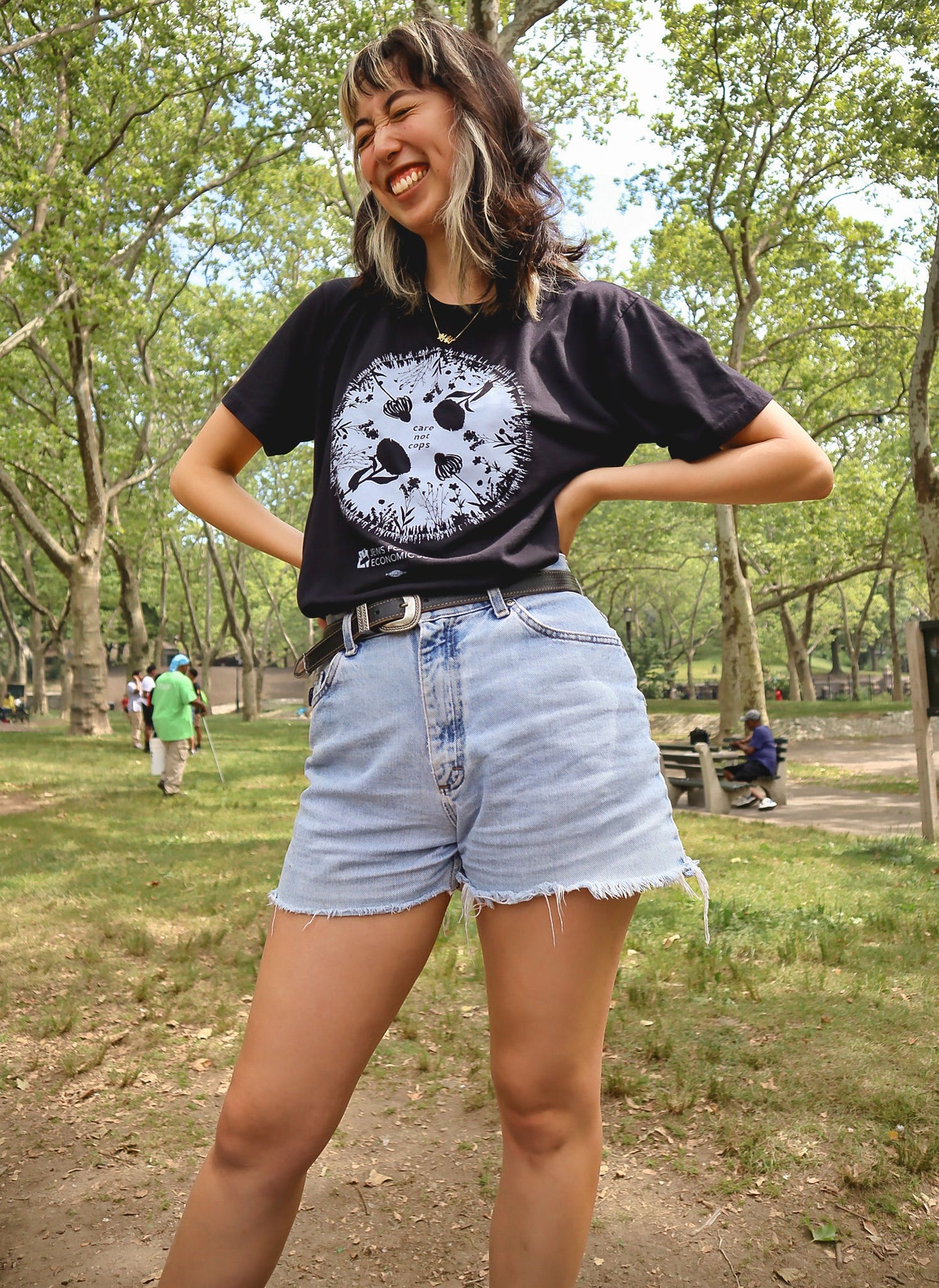 Unisex T-Shirt - care not cops