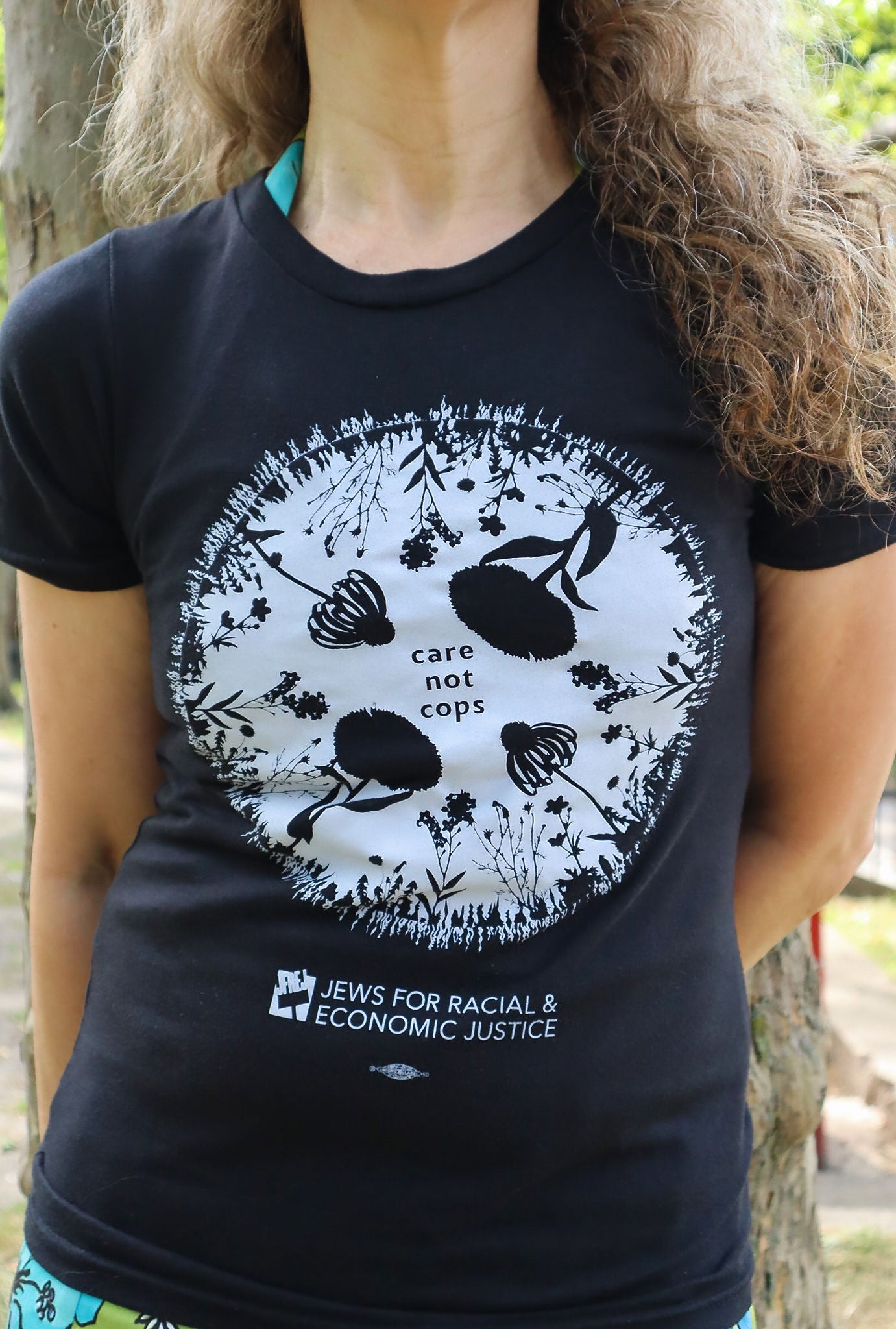 Unisex T-Shirt - care not cops